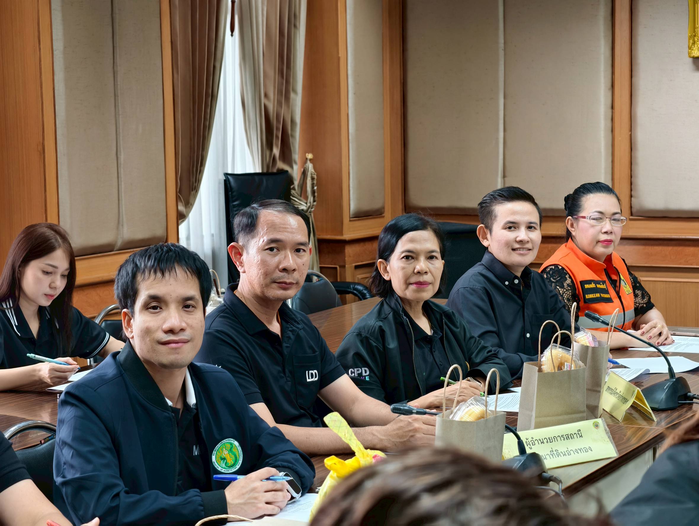 title - ส.ป.ก. อ่างทอง เข้าร่วมประชุมเชิงปฏิบัติการเพื่อจะทำแผนพัฒนาจังหวัด 5 ปี (พ.ศ. 2571 - 2575) และแผนปฏิบัติราชการของจังหวัดอ่างทอง ประจำปีงบประมาณ พ.ศ. 2571